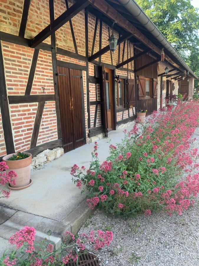 阿里斯蒂德农场住宿加早餐旅馆 Saillenard 外观 照片